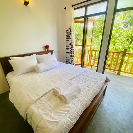 Jungle Beach Inn Unawatuna Eksteriør bilde