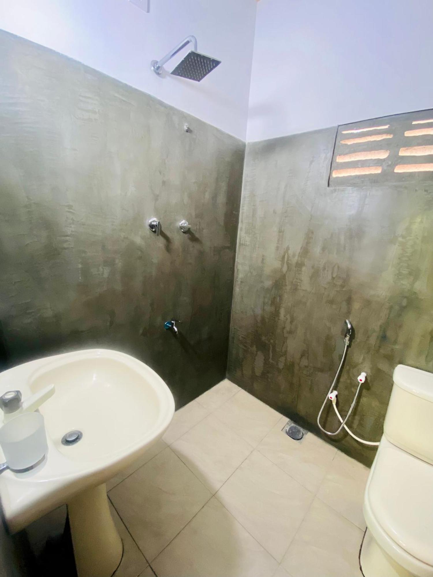 Jungle Beach Inn Unawatuna Eksteriør bilde
