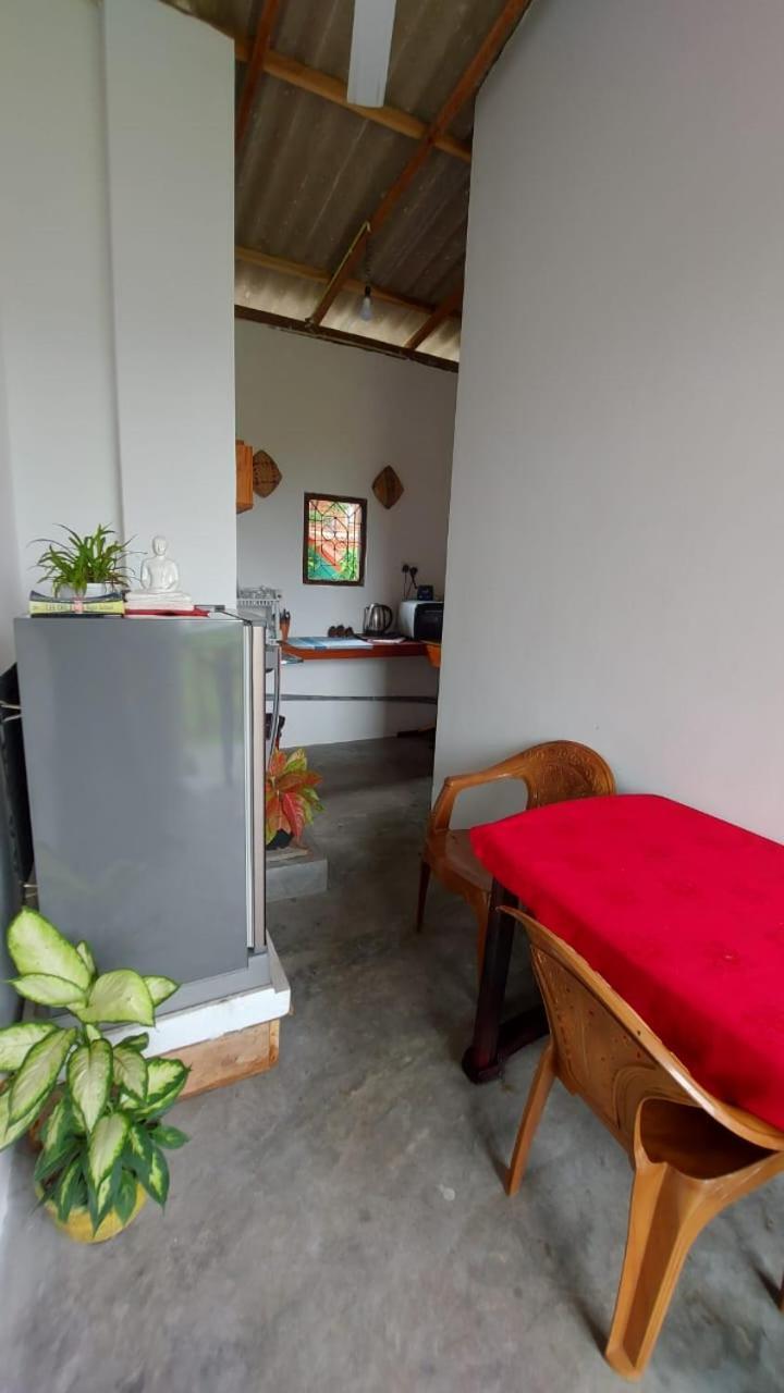 Jungle Beach Inn Unawatuna Eksteriør bilde